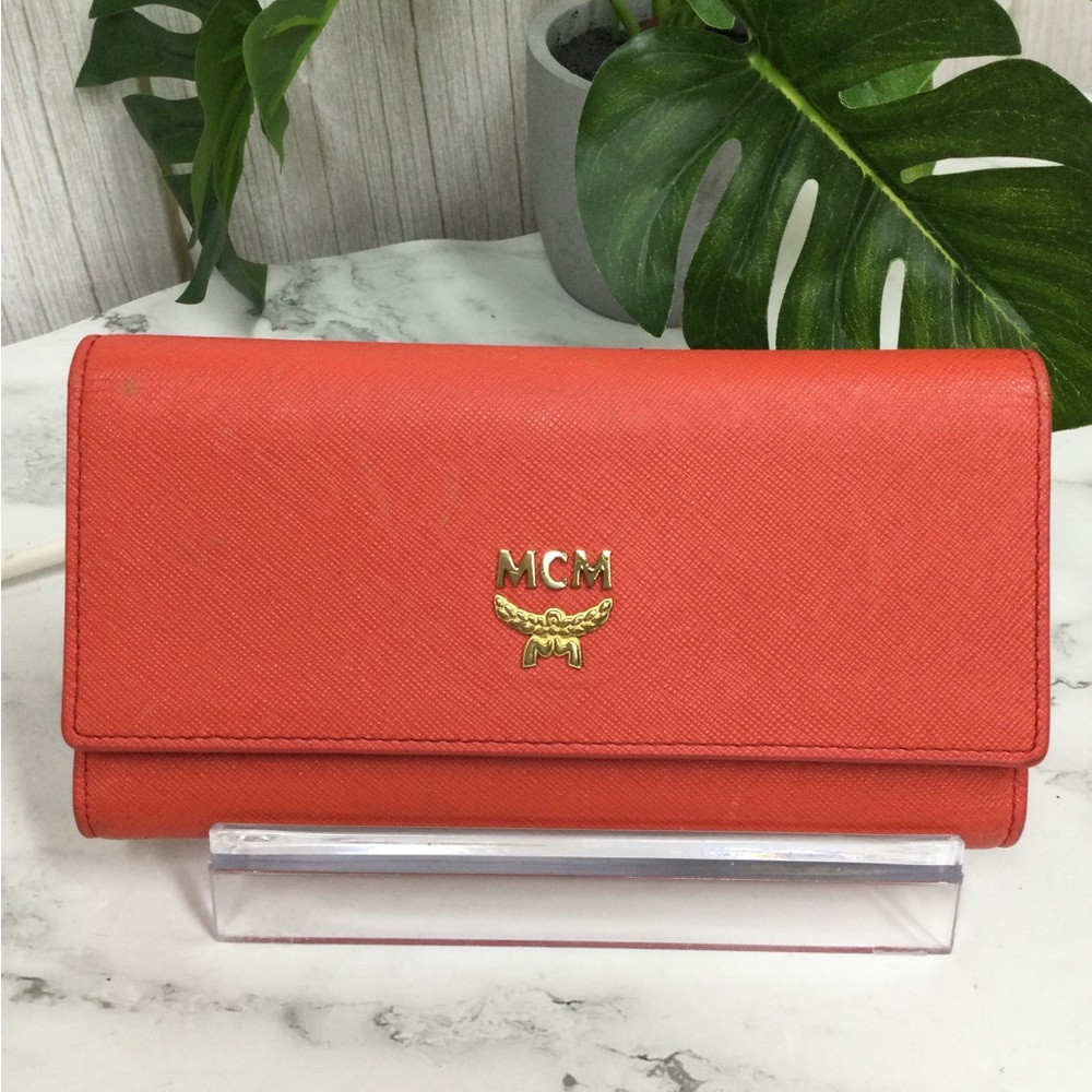 GUC MCM Coral Leather Continental Wallet